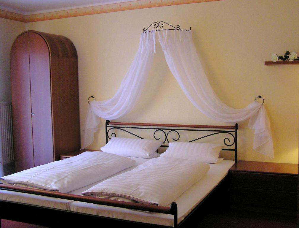 Hotel Pfaffenhof Lich Стая снимка