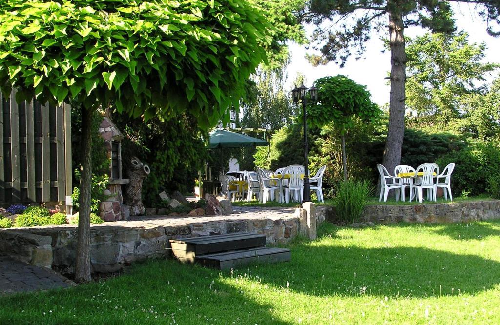 Hotel Pfaffenhof Lich Екстериор снимка